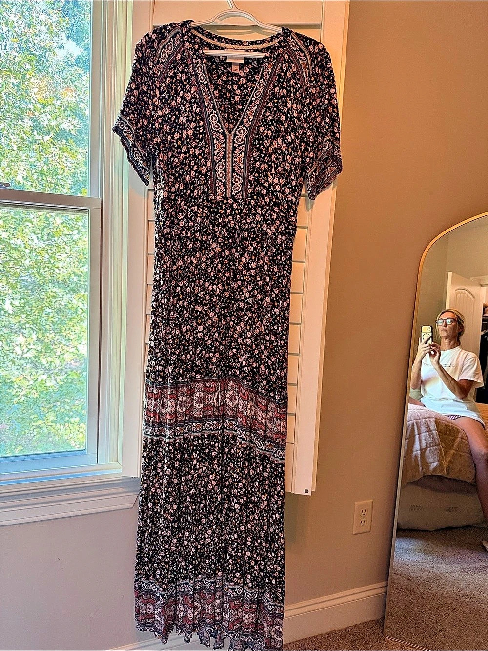 Knox Rose Floral Maxi Dress in Black & Pink Size Large tall friendly